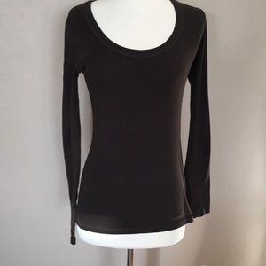 Long sleeve brown t shirt